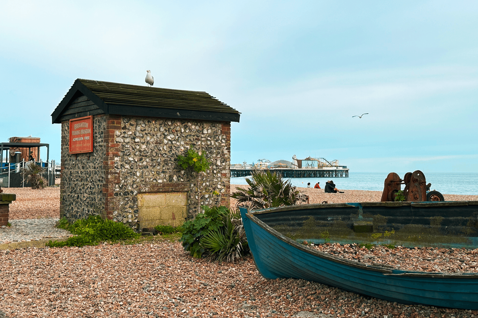 study-abroad-in-the-uk-the-love-hate-relationship-featured