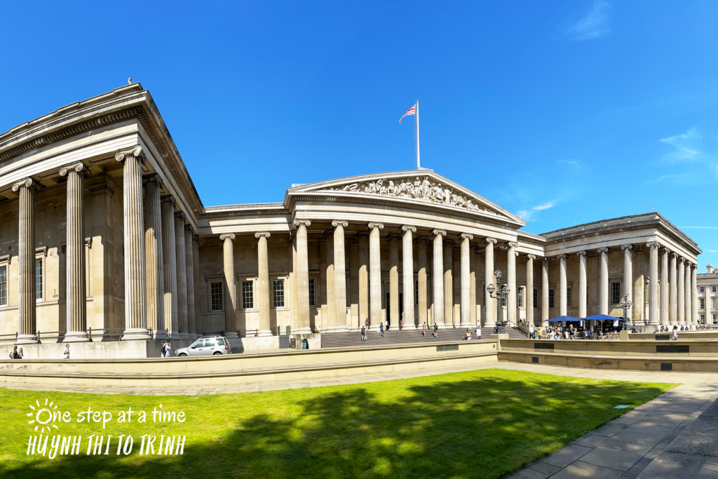 essential-tips-study-abroad-featured