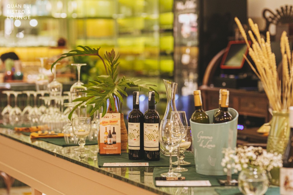F&B Operation Consultancy Leo Huynh Trinh Quan Bui Bistro & Lounge