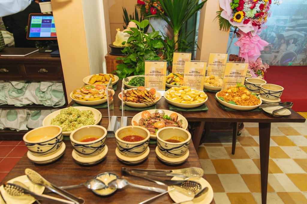 F&B Operation Consultancy Leo Huynh Trinh Quan Bui Bistro & Lounge